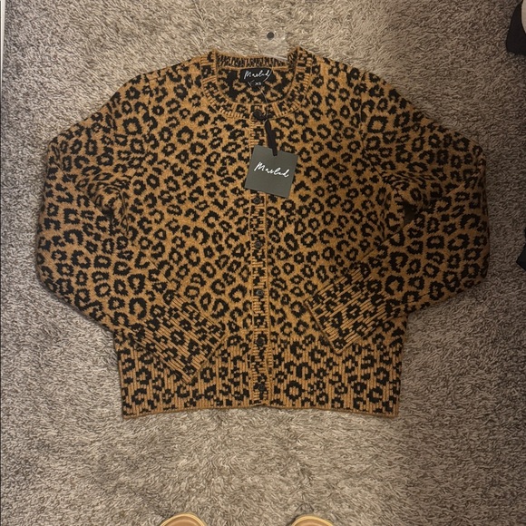 Anthropologie Sweaters - NWT Anthropologie sweater size xs